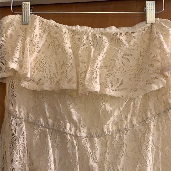 Strapless lace dress - Picture 4 of 4